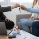 Affittare casa è più semplice con l'aiuto di un consulente immobiliare.