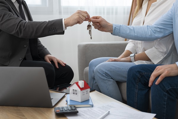 Affittare casa è più semplice con l'aiuto di un consulente immobiliare.